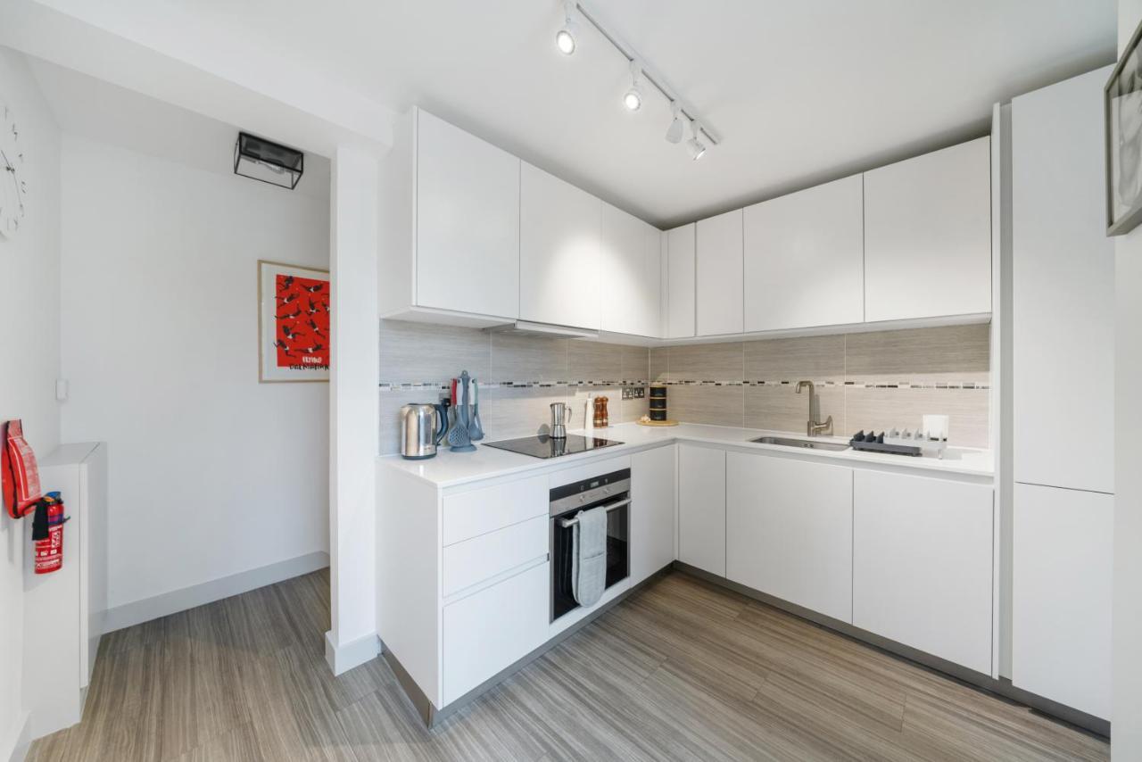 Ickburgh Road Guesthouse Лондон Екстериор снимка