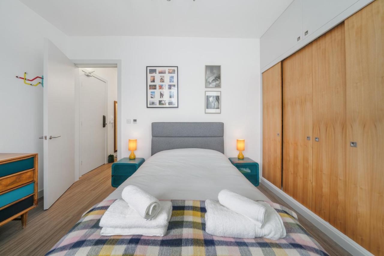 Ickburgh Road Guesthouse Лондон Екстериор снимка